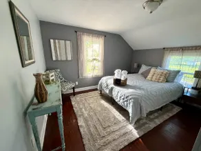 The Quad Quarters - Image 3