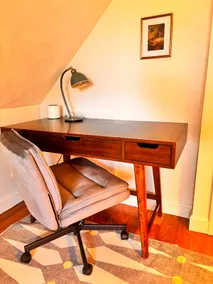 3BR Near Boston & Colleges | 6 Beds | Free Parking - Image 3
