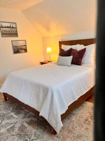 3BR Near Boston & Colleges | 6 Beds | Free Parking - Image 5