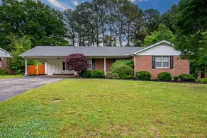 Pet-Friendly 3BR | Fenced Yard | Office | Sleeps 7 - Image 3
