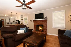 Pet-Friendly 3BR | Fenced Yard | Office | Sleeps 7 - Image 4