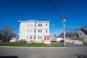 Second floor 3BR/2BA Near Willard Beach & Portland - Image 3