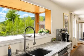 Hilltop Hideaway |Private, 3BR Home | 10 Acres - Image 5