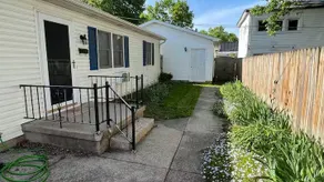 Cozy Cottage 2 - Image 2
