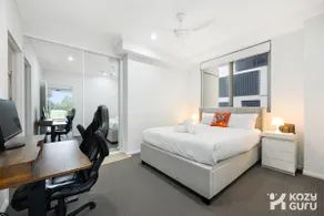 KozyGuru | Wolli Creek | Stylish Urban Retreat - Image 5