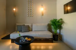 Superior Arch Suite - Image 2