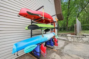 Infrared Sauna | Firepit | Kayaks | Walk 2 Launch! - Image 4