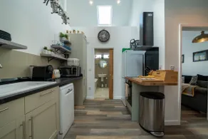 The Mustard Pot 2-Bed Apartment Stoke Holy Cross - Image 5