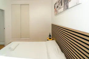 Apartment near the Beach with a Terrace - Image 5