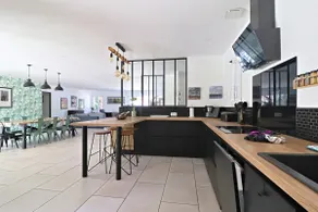 Villa dogfriendly, piscine, forêt - Image 3