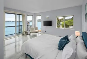 The Crow's Nest – Panoramic Oceanfront - Image 4