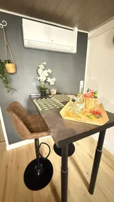 Lakeside Apartment - Image 2