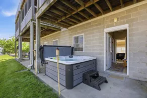 Lakeside Legend-Hot tub/Pool/Water Views/Billiards - Image 3