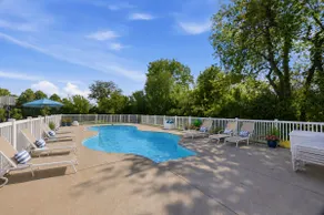 Lakeside Legend-Hot tub/Pool/Water Views/Billiards - Image 4