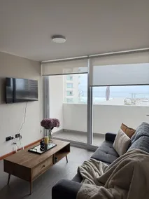 An apartment with an ocean view - Image 4
