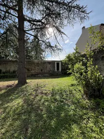 Quiet, self-contained gîte in a former priory - Image 2