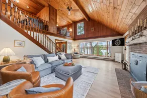 Northlight Lodge | Dual-Lake Sanctuary - Image 2