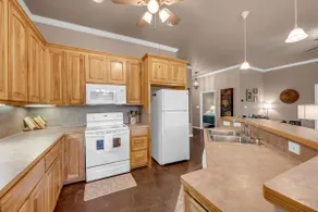 Pop's Place: Private Pool & Lake Access! - Image 4