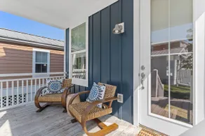 Curt’s Cottage | Coastal Oak Park Stay - Image 3