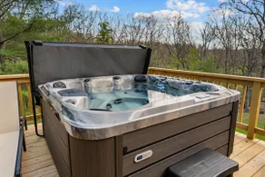 Mountain Retreat w Hot Tub Grill Deck & More - Image 4