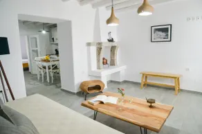Kastro View Apartment - Image 3