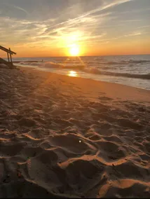 Gladys Getaway - Lake Huron Deeded Beach -Sleeps 8 - Image 2