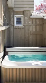 Gladys Getaway - Lake Huron Deeded Beach -Sleeps 8 - Image 3