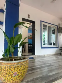 The Blue Boat Retreat - Image 3