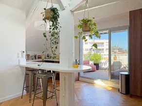Apartment and private terrace - Image 2