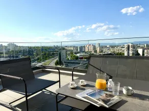 Cosher | Dark Luxury • Top Floor • Metro & Parking - Image 3