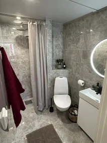 Private accommodation with a separate entrance - Image 3