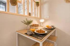 Elegance & Comfort Studio Private Parking - Image 3