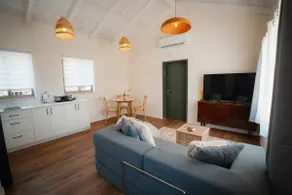 Olive House - Image 3