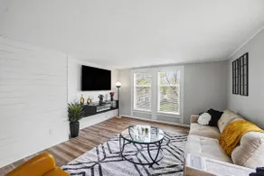 Chic'n Cozy 1BR Dtwn-Plush Mattress-FirePit-Unit C - Image 2