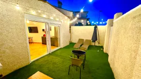 Small house with a private jacuzzi - Image 5