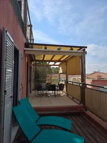 Terrace & Sun on the outskirts of Nice - Image 5