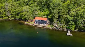 The Clarity | Waterfront Lakehouse on Crow Lake - Image 3