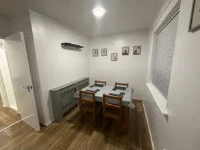 Spacious 1bed Apartment Close To Town - Image 4