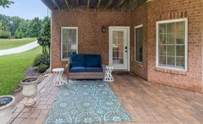 *New Listing* Guest Suite - Private Entrance - Image 3