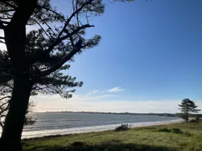 1-minute walk to Pont-Mahé Beach - Image 2