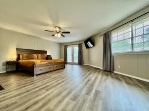 Game Room Retreat | 2 Kings + Private Balcony - Image 2
