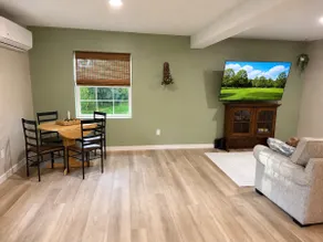 New Modern 1BR Retreat Near Sayre & Robert Packer - Image 2