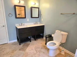 Luxury House Nxt to National Harbor & WashingtonDC - Image 5