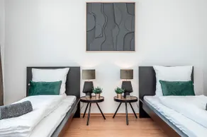 SpaceStays Krefeld Zentrum Apartment For 4 WIFI Kitchen - Image 3
