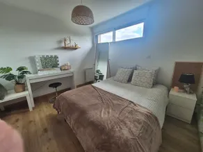 Modern & warm haven - Image 5