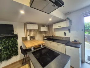 Modern & warm haven - Image 4
