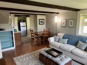 Cozy Mountain Views in Middlebury - Image 5