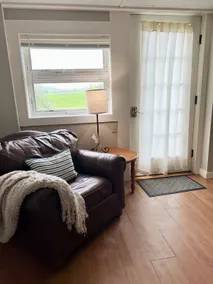 Cozy Mountain Views in Middlebury - Image 3