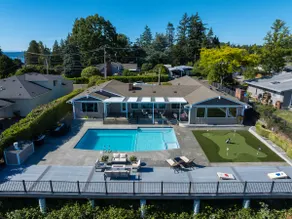 Rainier-Water-Skyline Views|AC|Private Heated Pool - Image 2