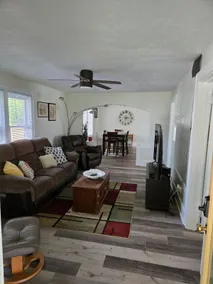 Cozy 2-bedroom house in Indianapolis with AC - Image 2